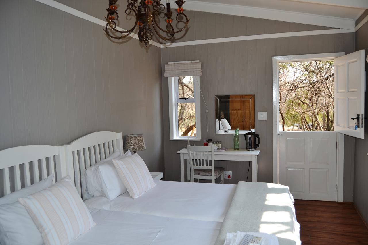 Готель Chartwell Manor Екстер'єр фото