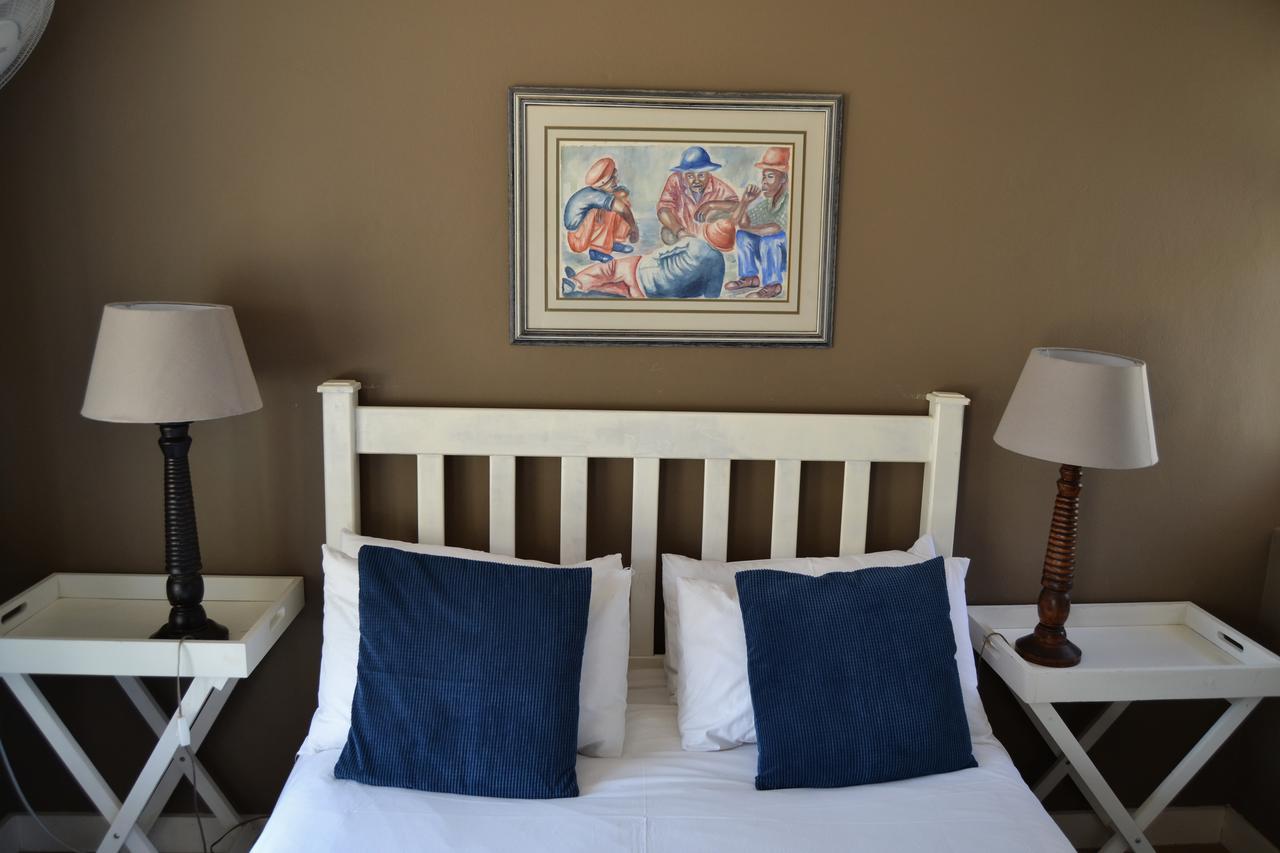 Готель Chartwell Manor Екстер'єр фото