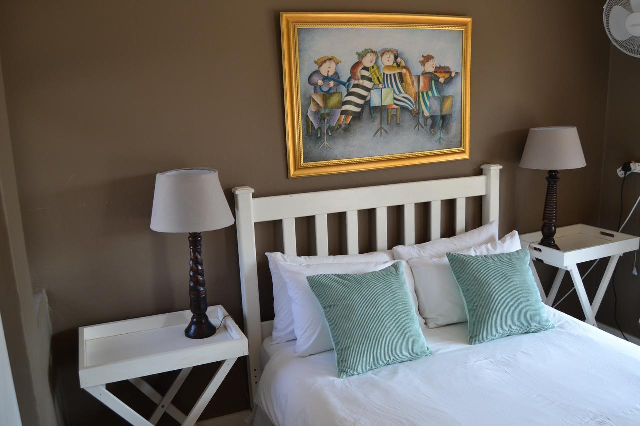 Готель Chartwell Manor Екстер'єр фото