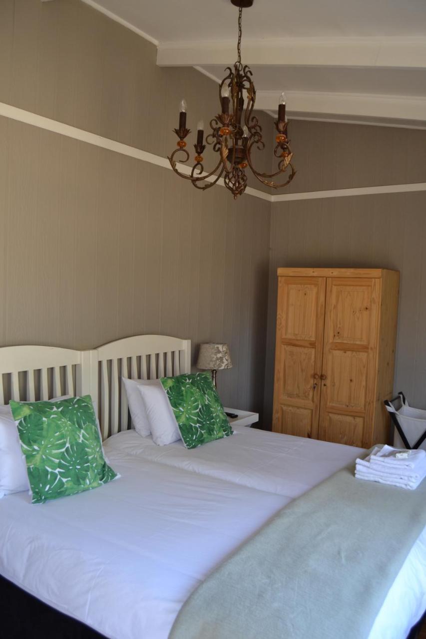Готель Chartwell Manor Екстер'єр фото