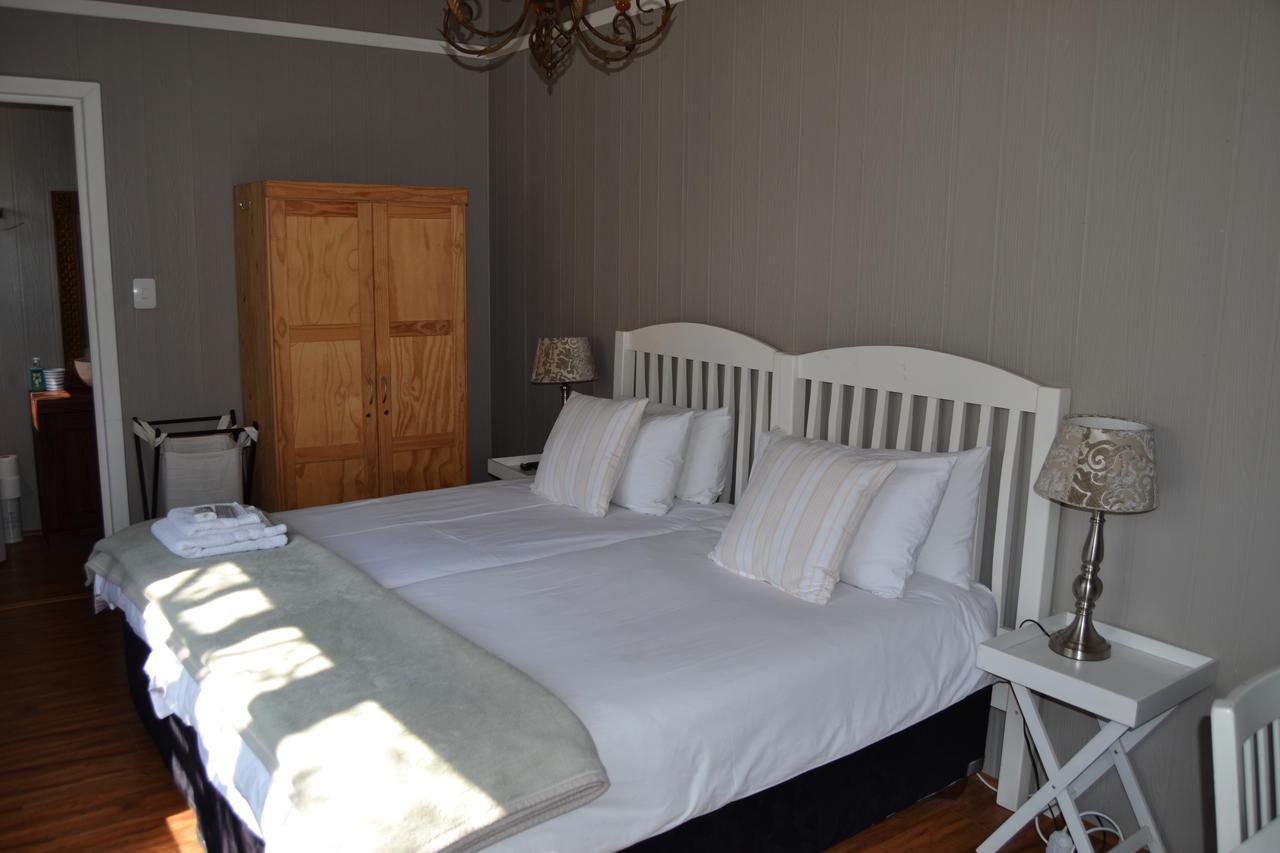 Готель Chartwell Manor Екстер'єр фото