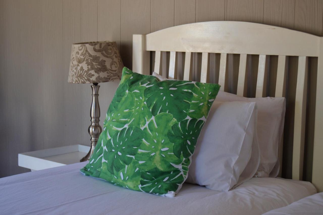 Готель Chartwell Manor Екстер'єр фото