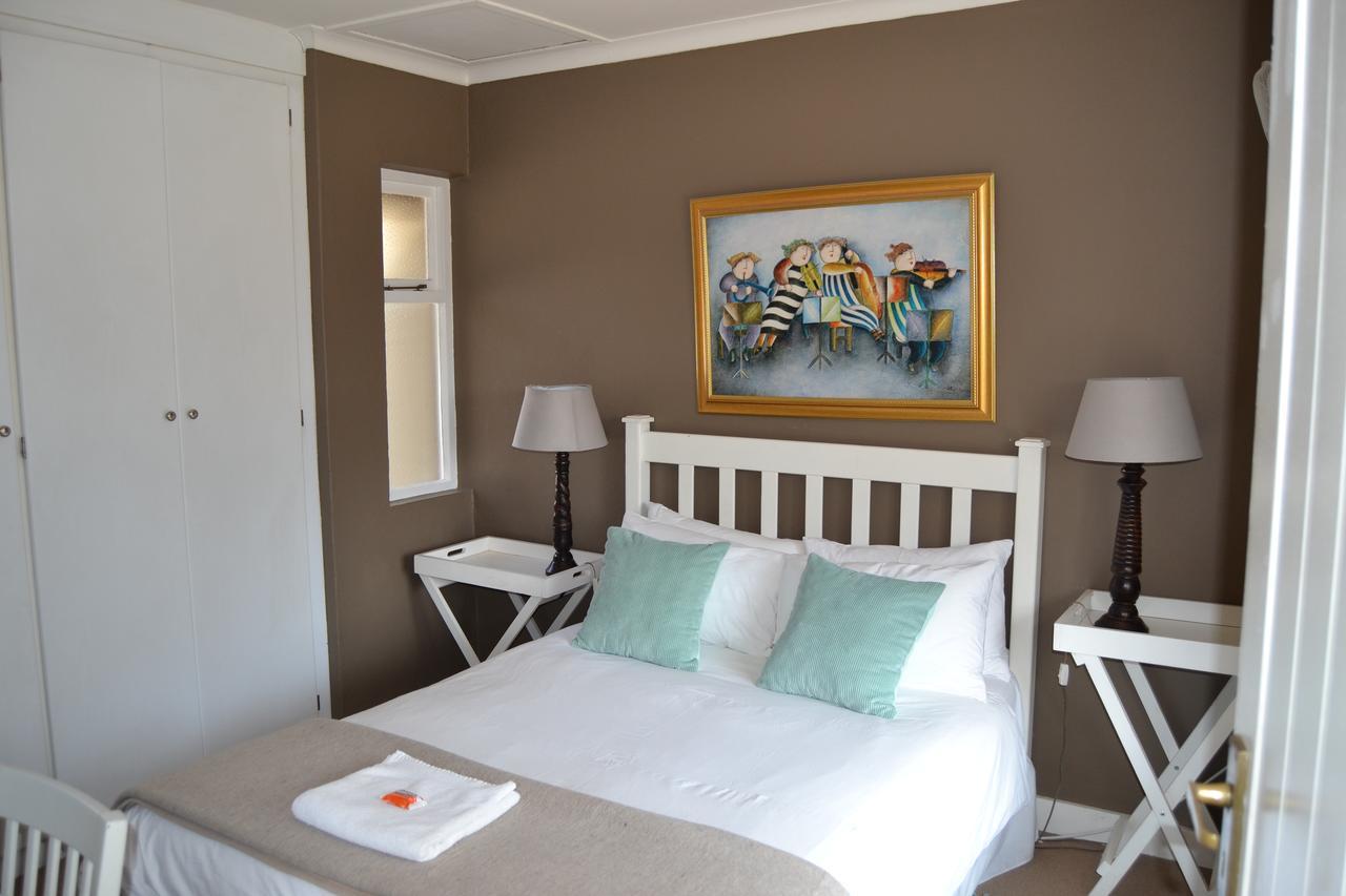 Готель Chartwell Manor Екстер'єр фото
