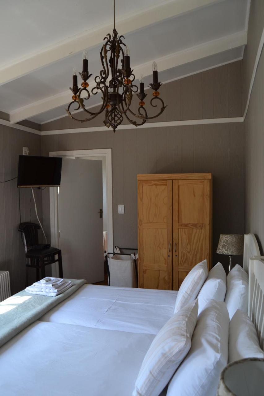 Готель Chartwell Manor Екстер'єр фото